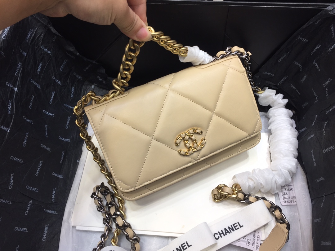 Ch**el 19 Bag 19cm