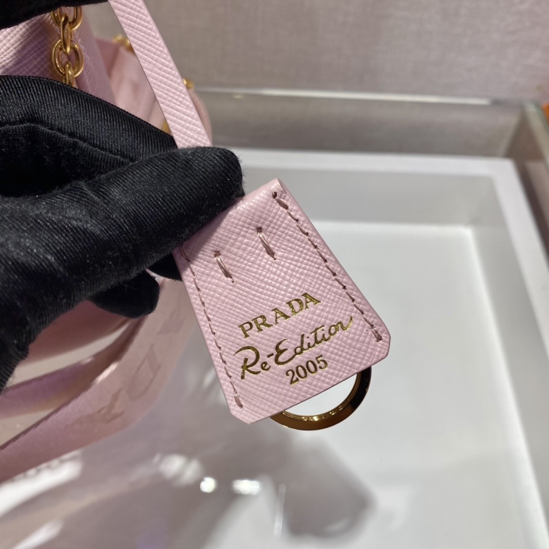 Pra*a Re-Edition 2005 Saffiano Leather Bag 1BH204 Pink