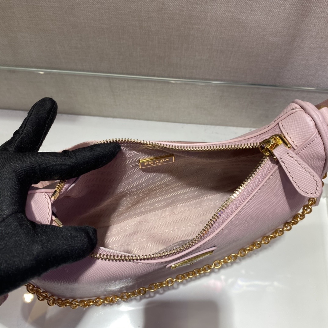 Pra*a Re-Edition 2005 Saffiano Leather Bag 1BH204 Pink