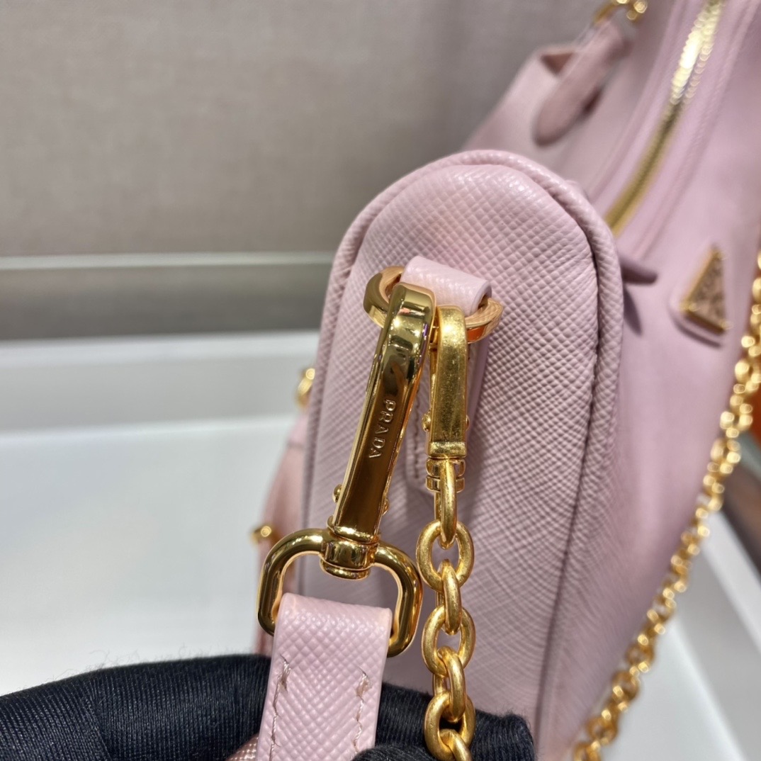 Pra*a Re-Edition 2005 Saffiano Leather Bag 1BH204 Pink