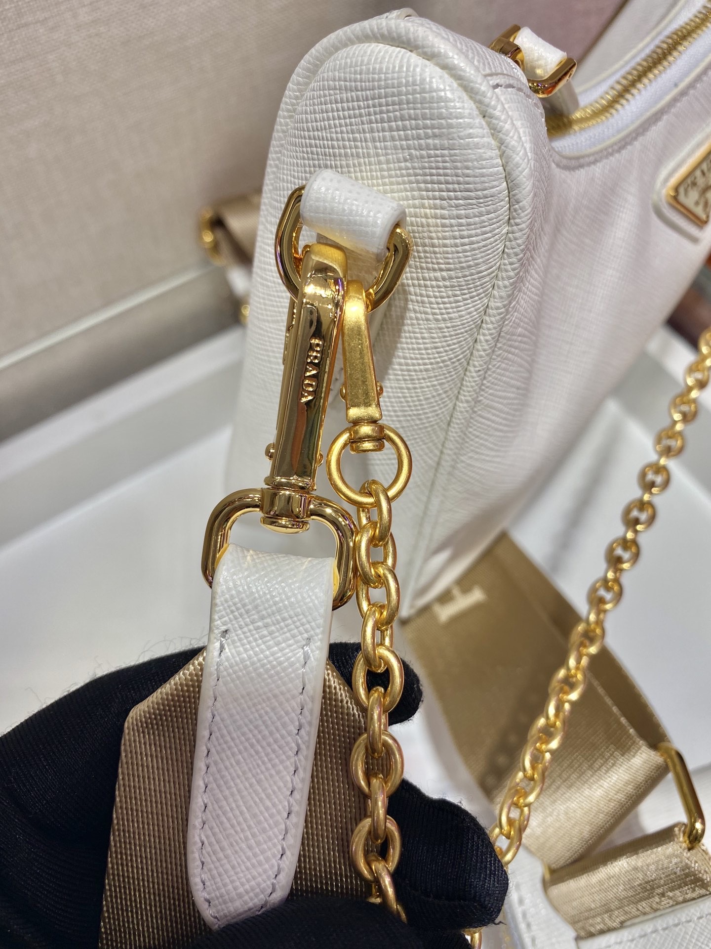 Pra*a Re-Edition 2005 Saffiano Leather Bag 1BH204 White