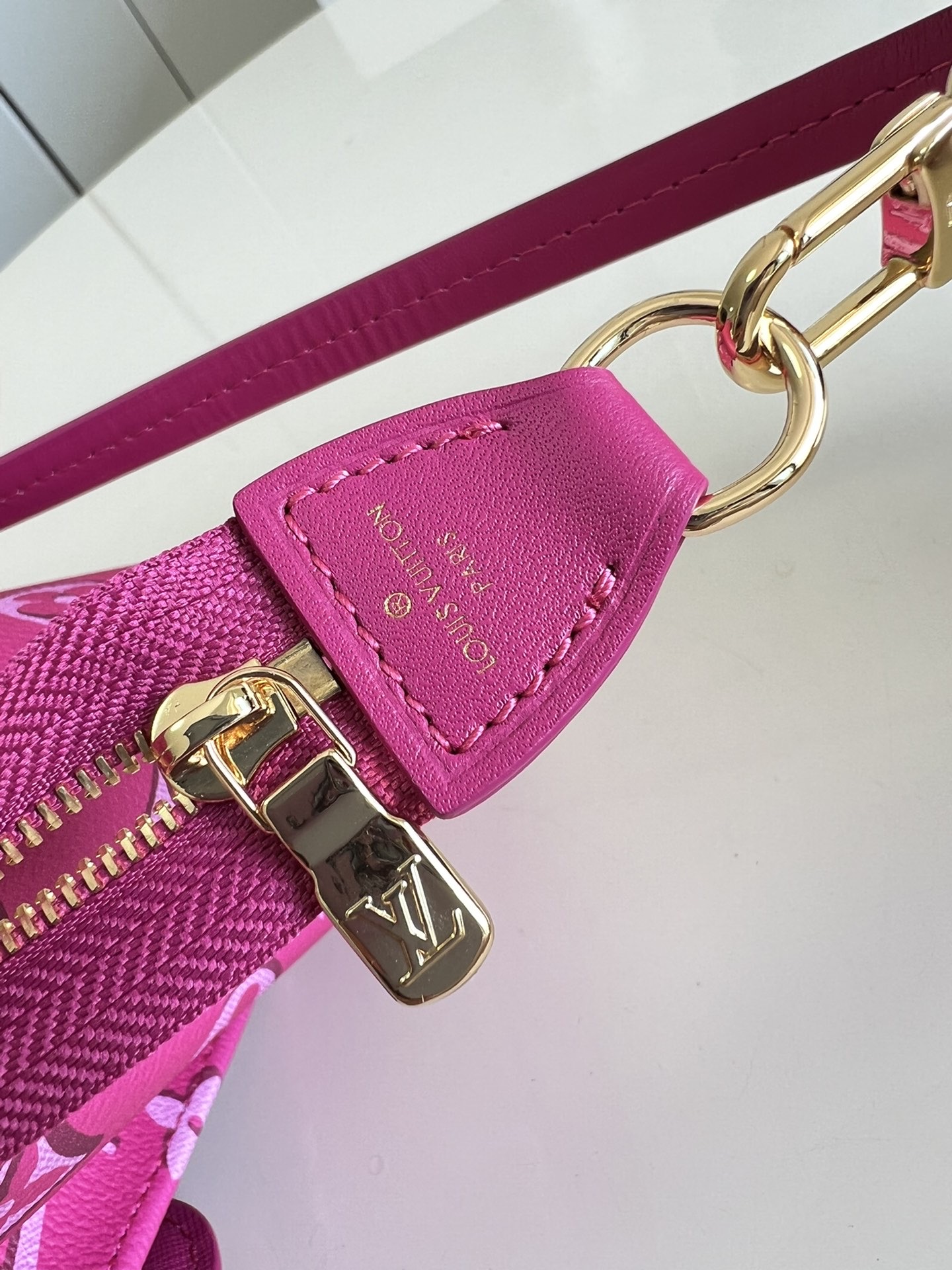 L0vis Vvtt0n Maxi Pochette Accessoires Bag M46161