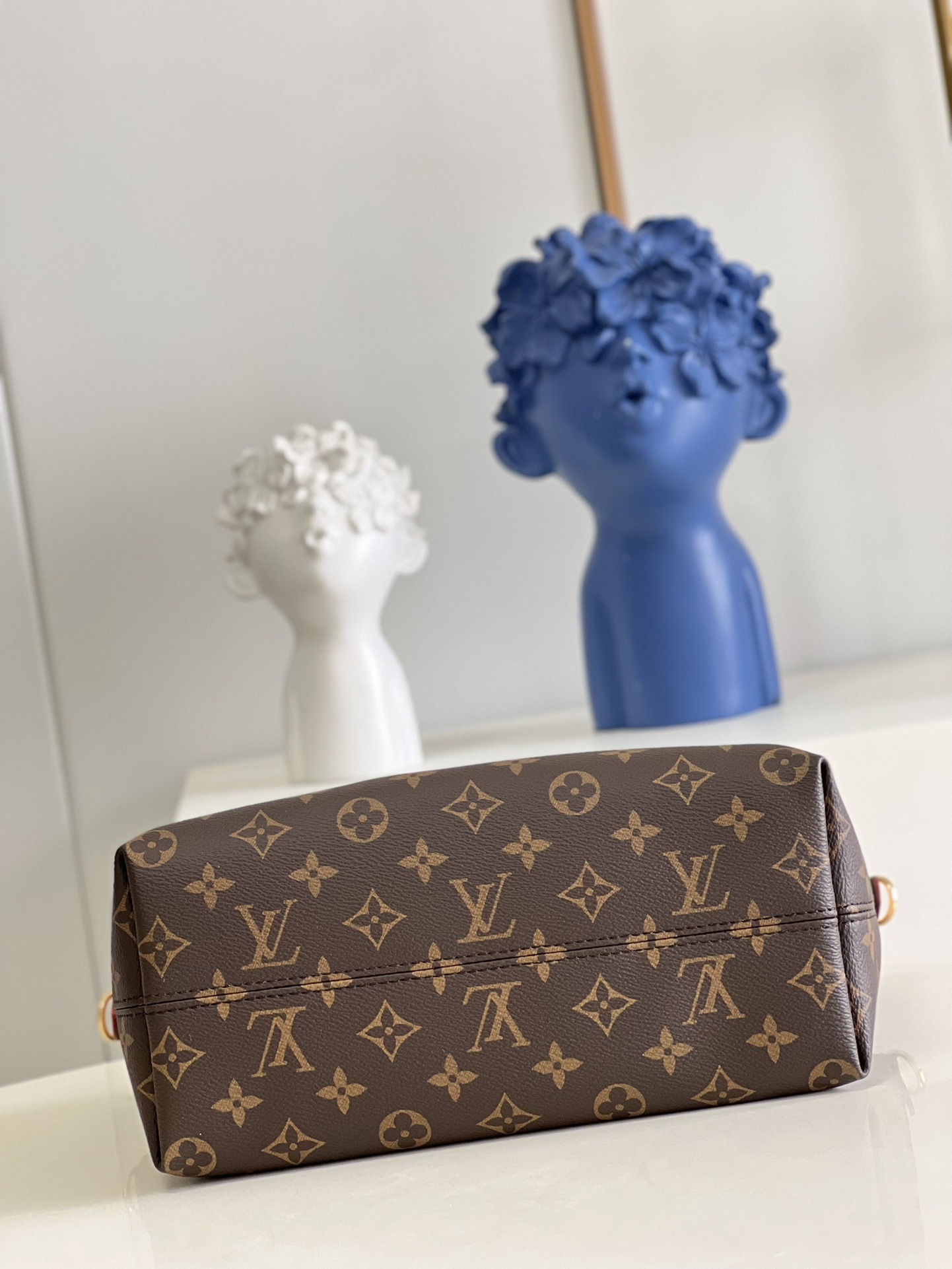 L0vis Vvtt0n Boetie Zipped Tote Bag M45986