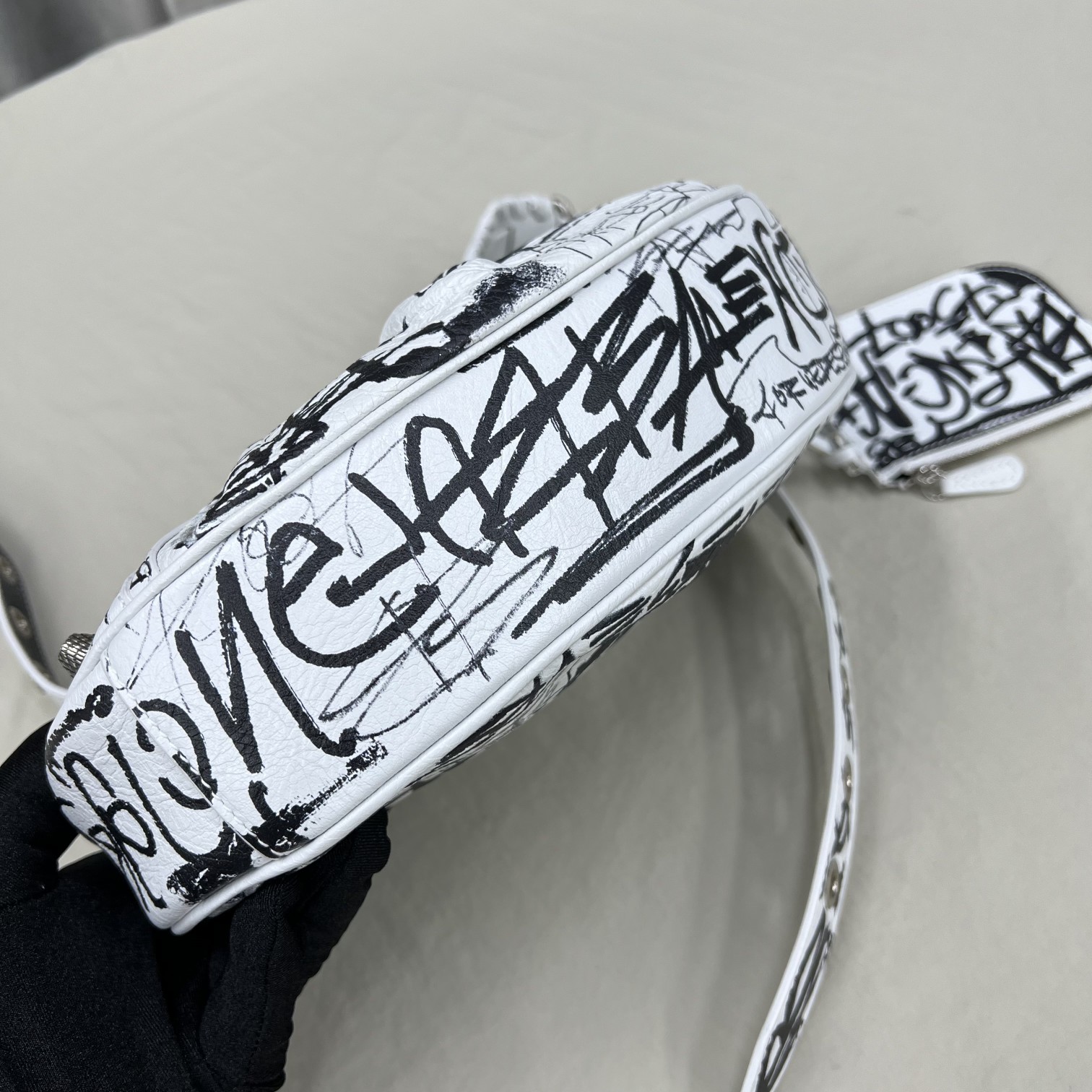 Balenciag Le Cagole Bag