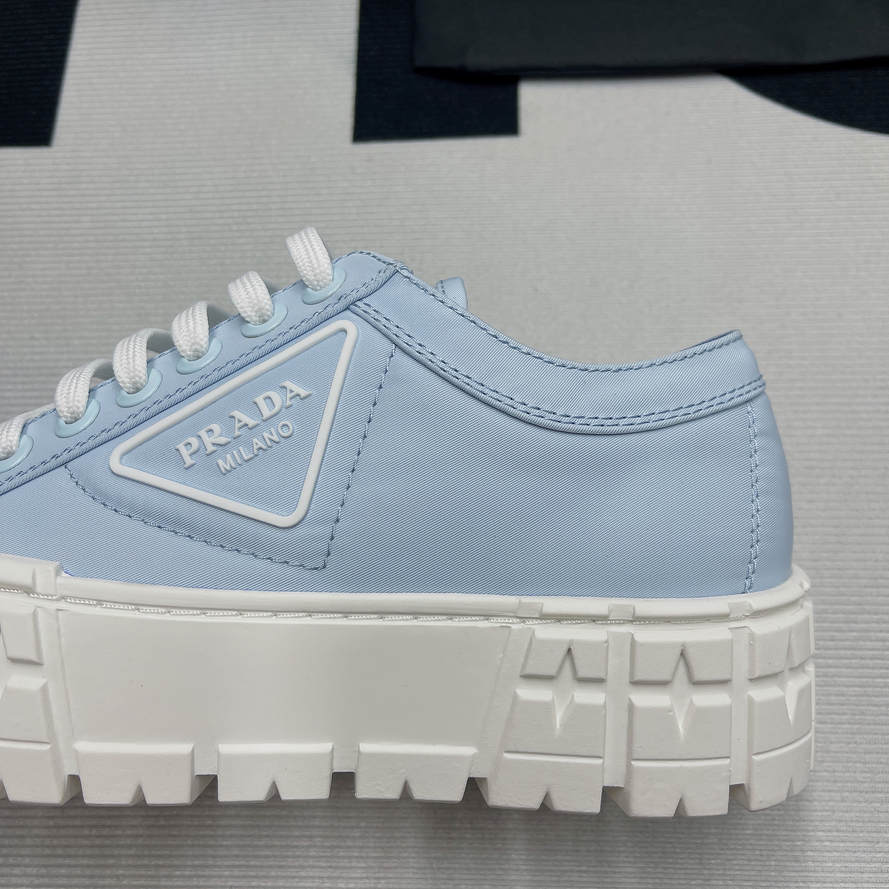 Pra*a Low Top Sneaker