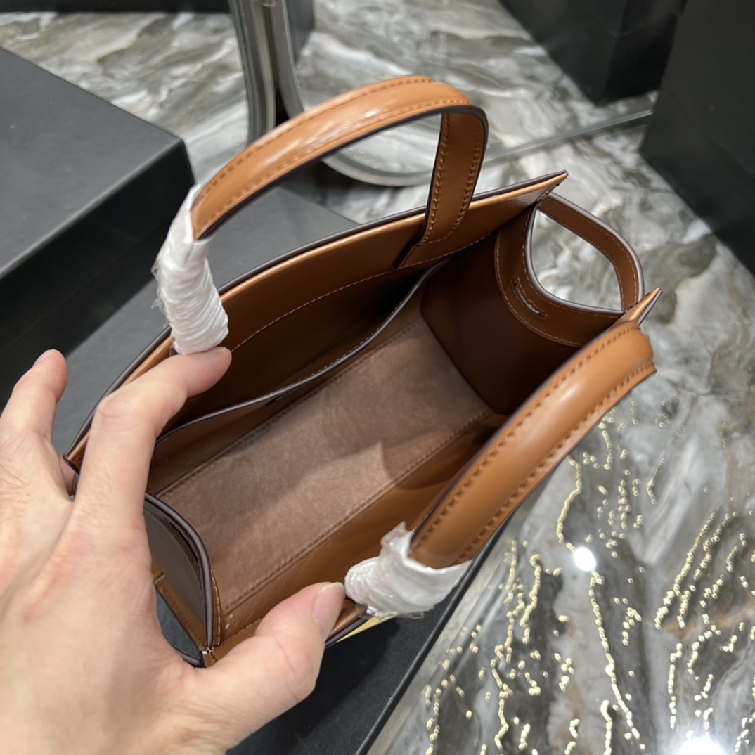Y51 Sac De Jour Nano Handle Bag 21CM 593741