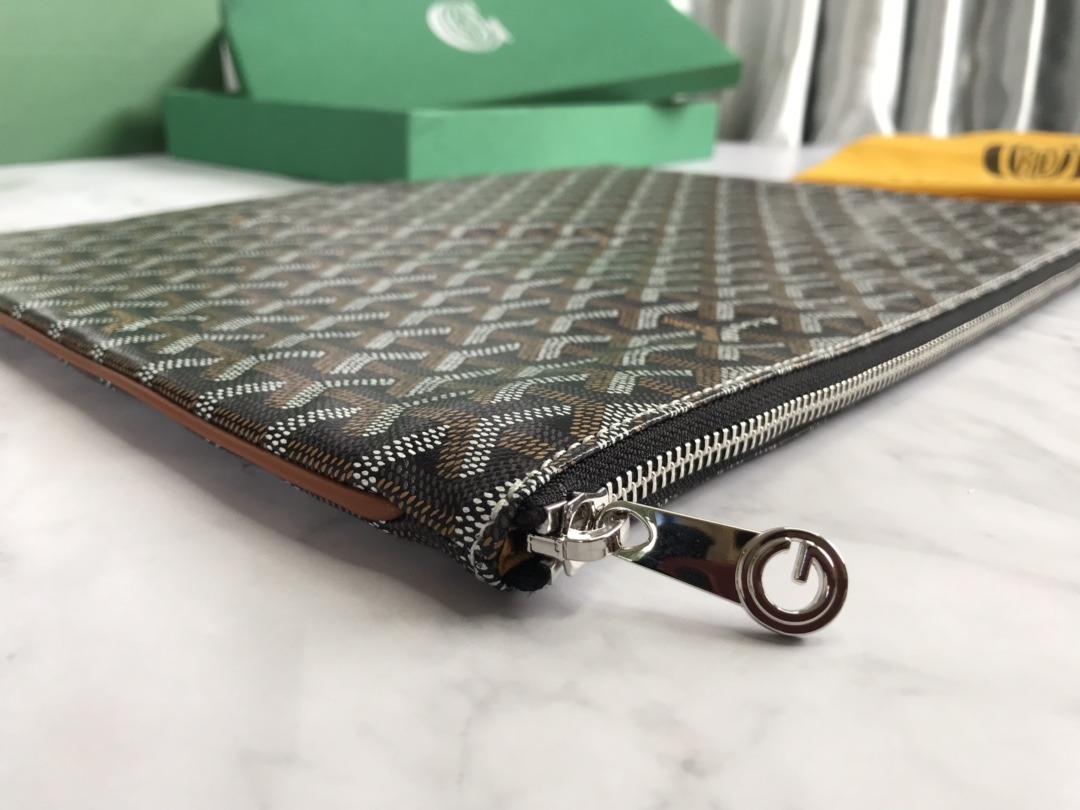 G09ard Pouch Bag