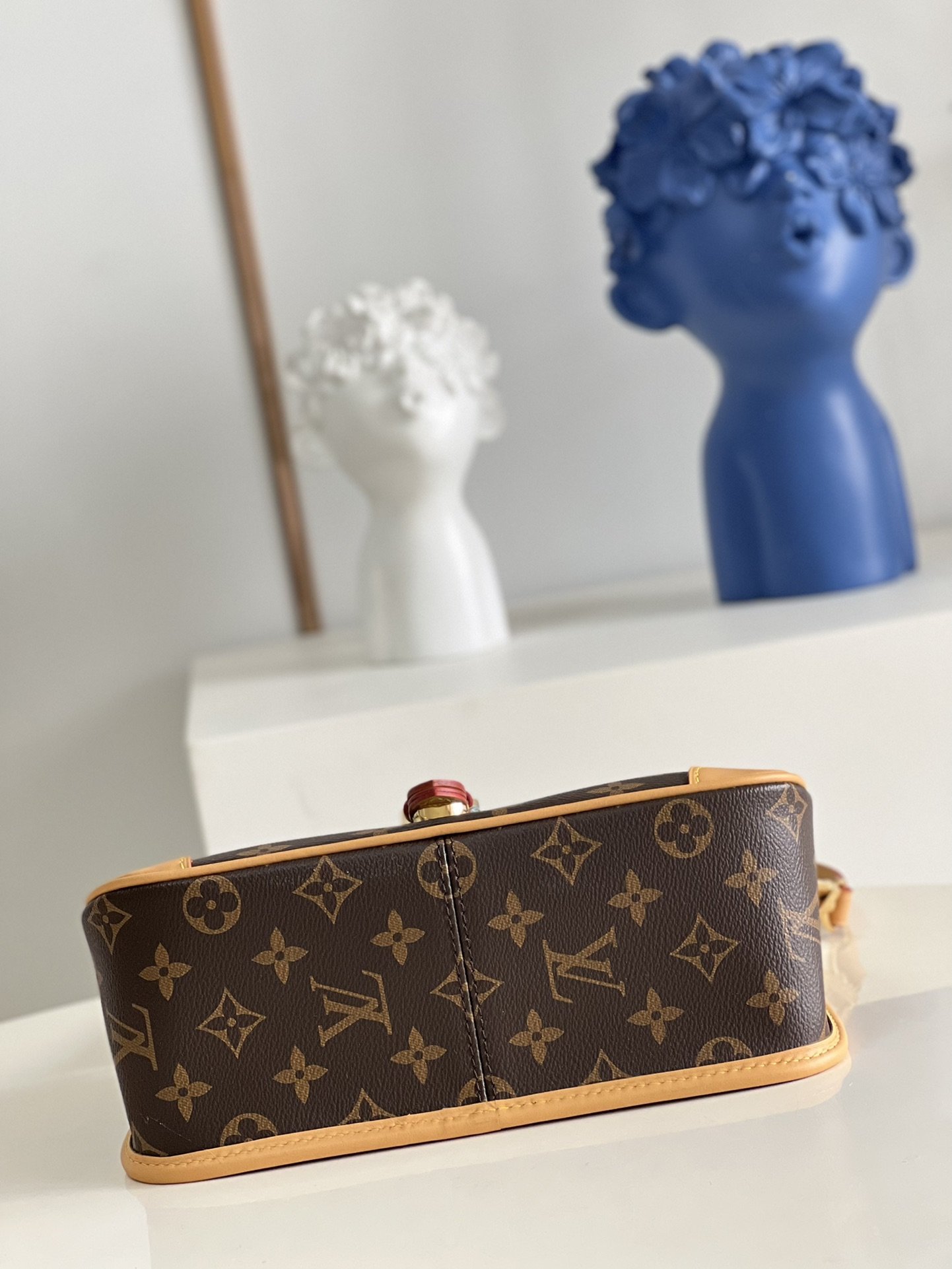 L0vis Vvtt0n Diane Bag M45985