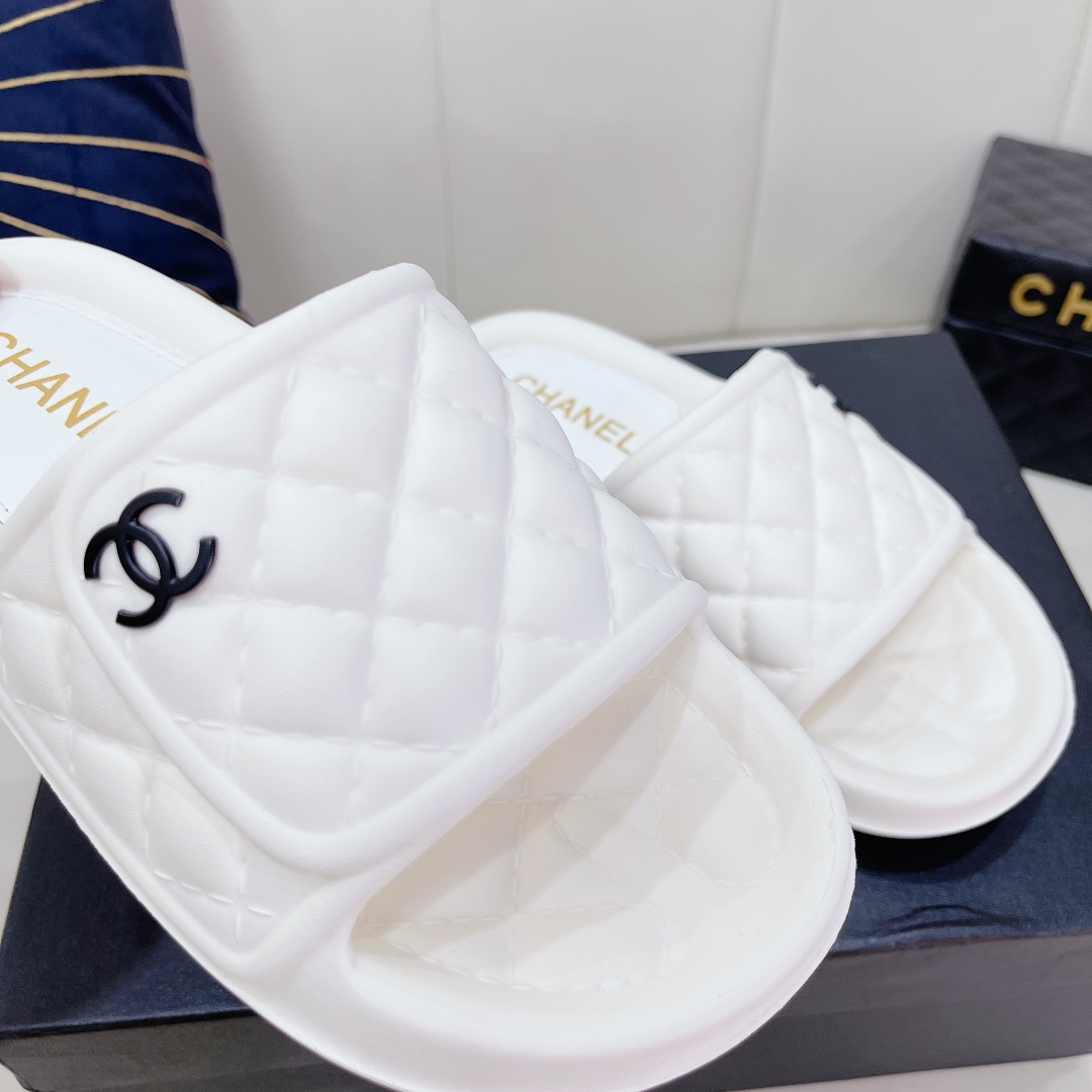 Ch**el Slippers White