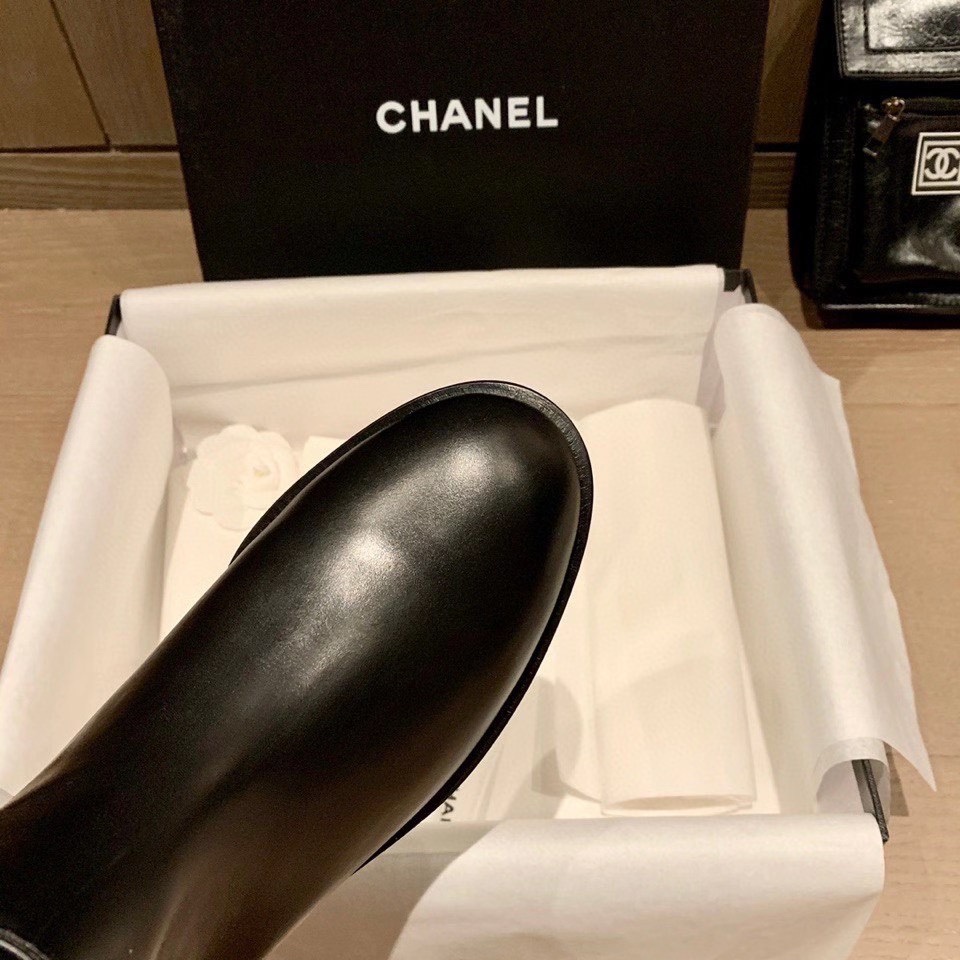 Ch**el Women Boots