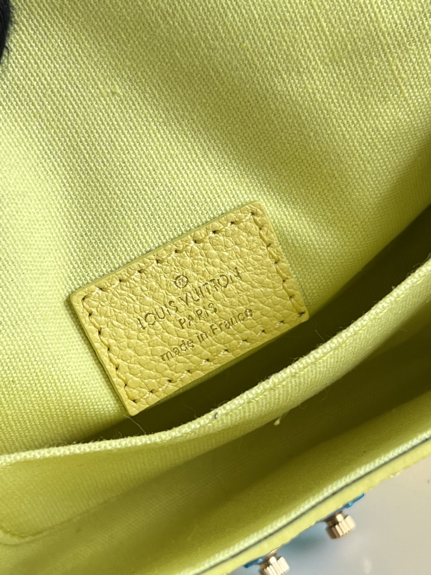 L0vis Vvtt0n Pochette Metis Mini Bag Yellow