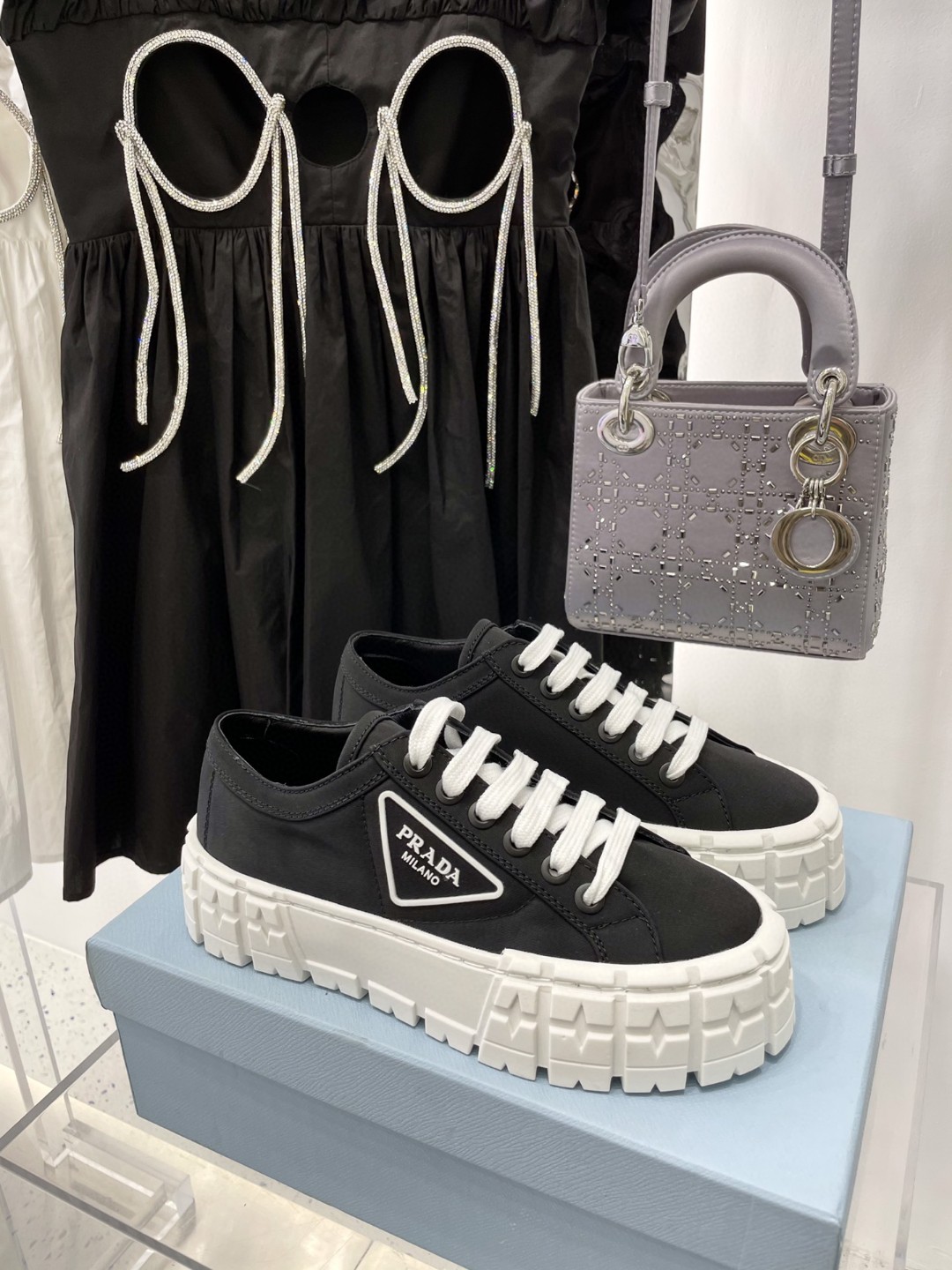Pra*a shoes