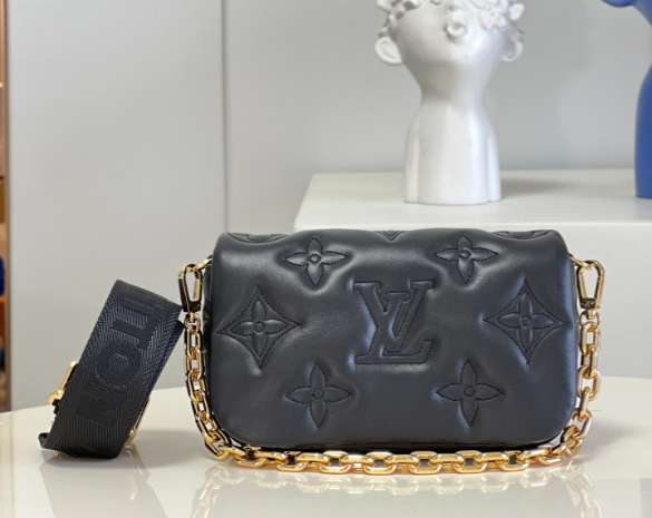 LV WALLET ON STRAP M81398