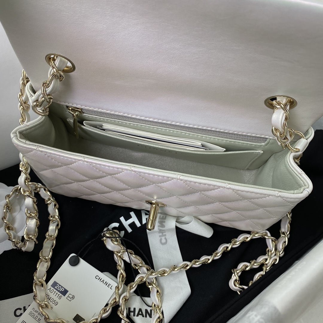 Ch**el Classic Flap Bag A01116 20CM