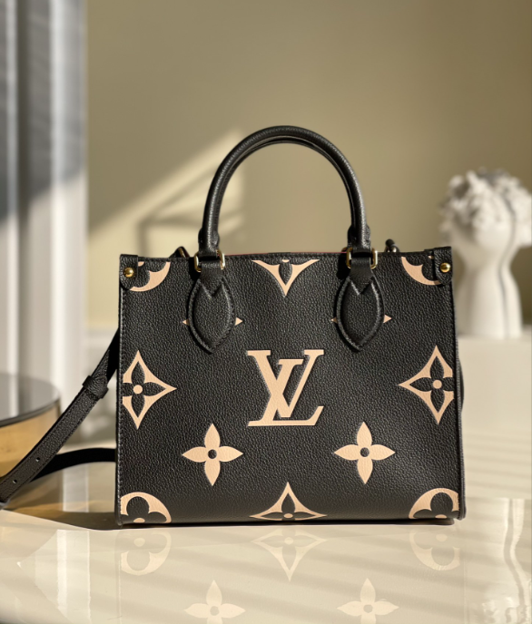 Bagsaaa L0vis Vvtt0n M45659 OnTheGo PM Tote Bag Black - 25 x 19 x 11.5 cm