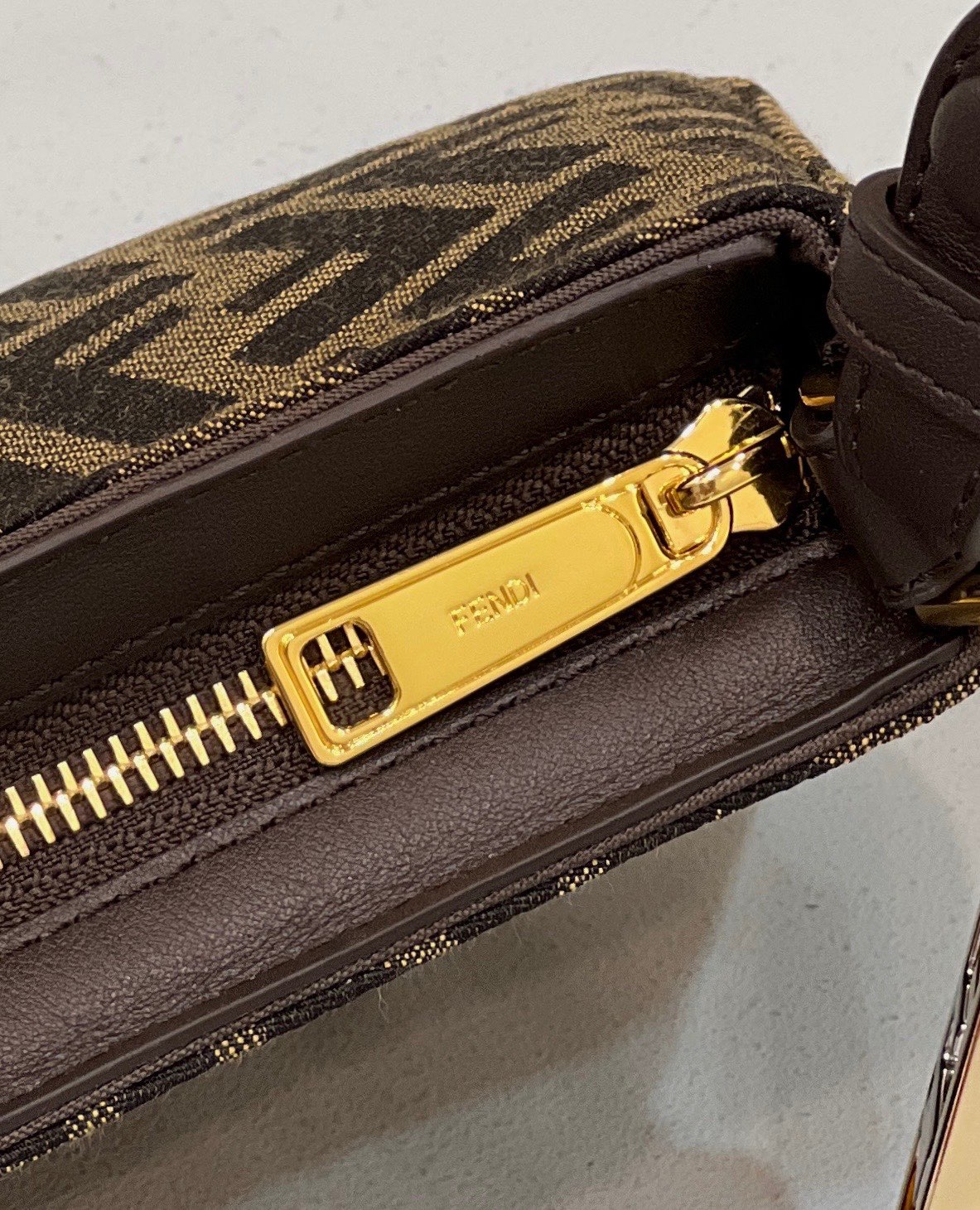 F**di O’Lock Bag 32CM