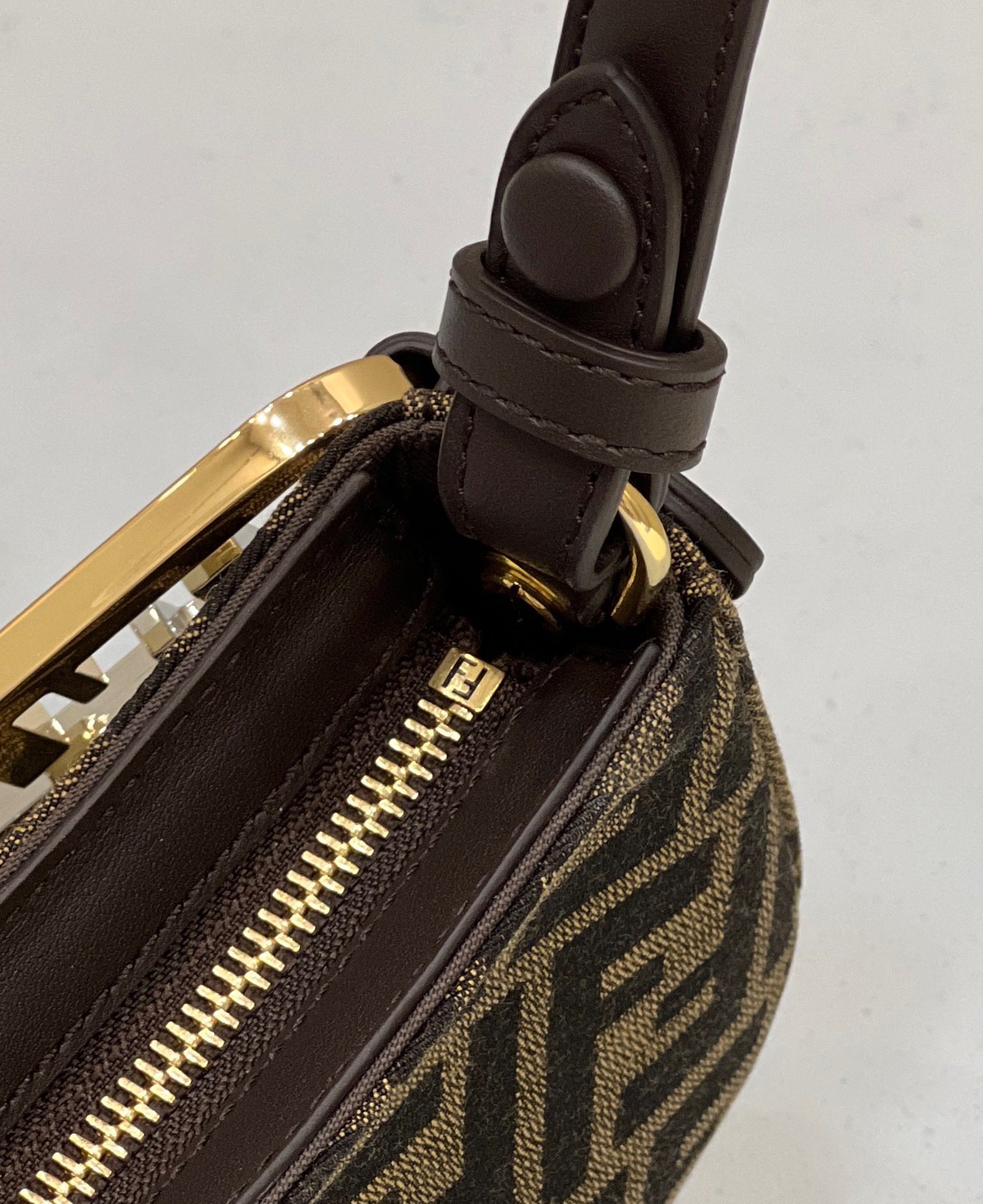 F**di O’Lock Bag 32CM