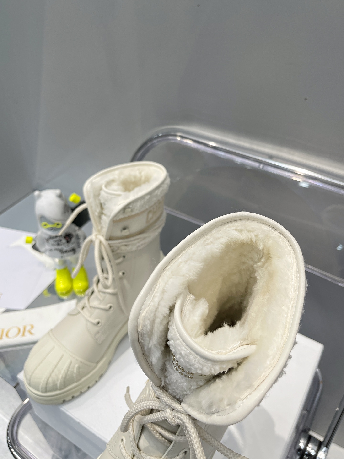 D10r Boots White