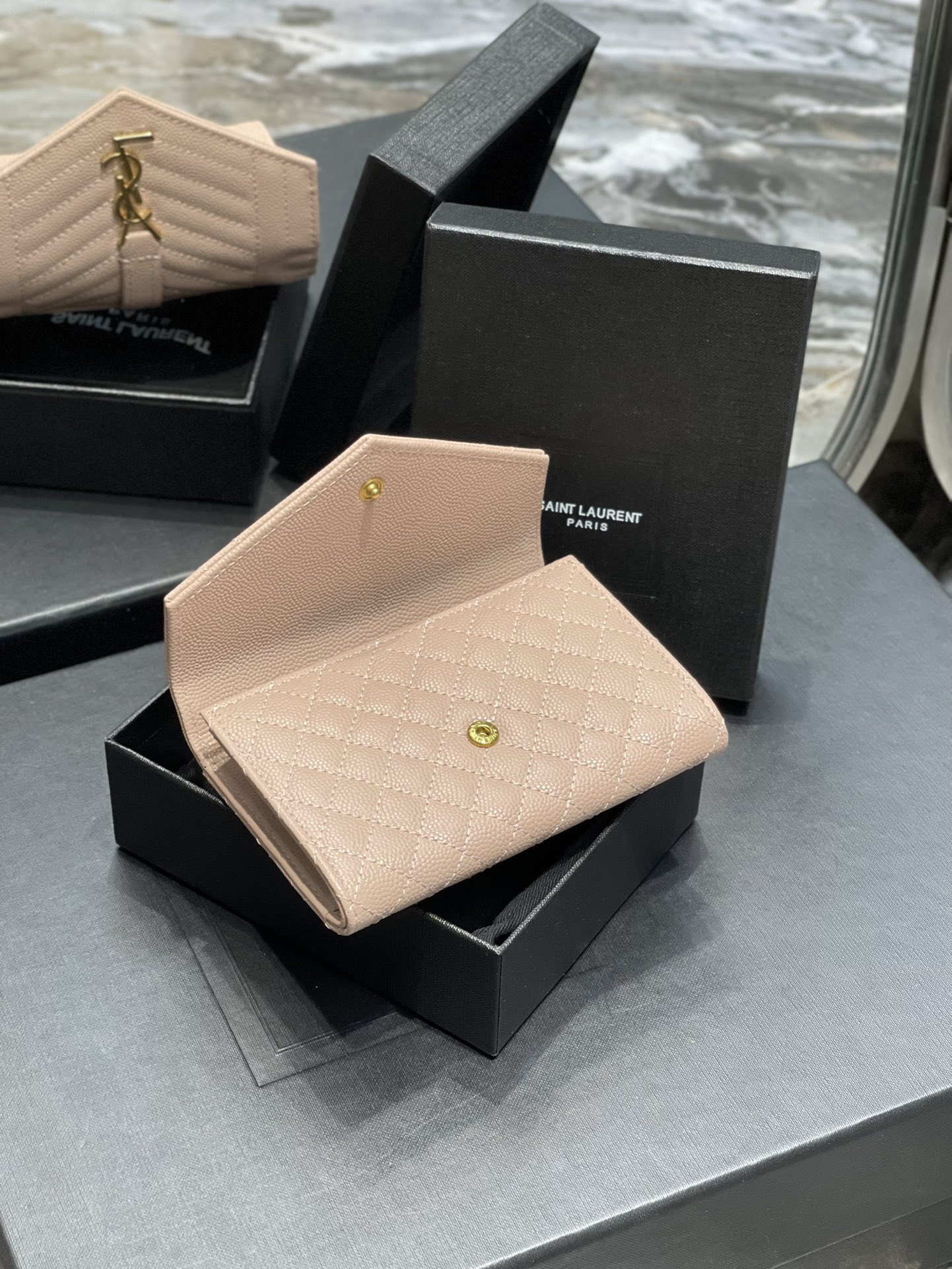 Y51 Caviar Pink With Gold Hardware Wallet A026K