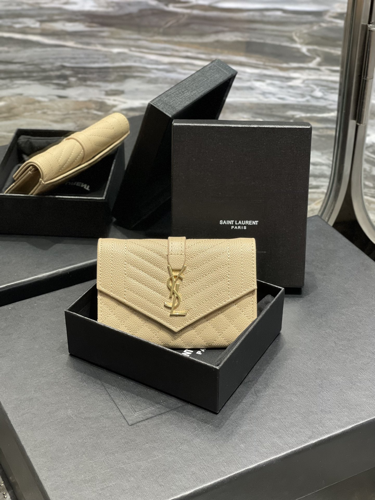 Y51 Caviar Apricot With Gold Hardware Wallet A026K
