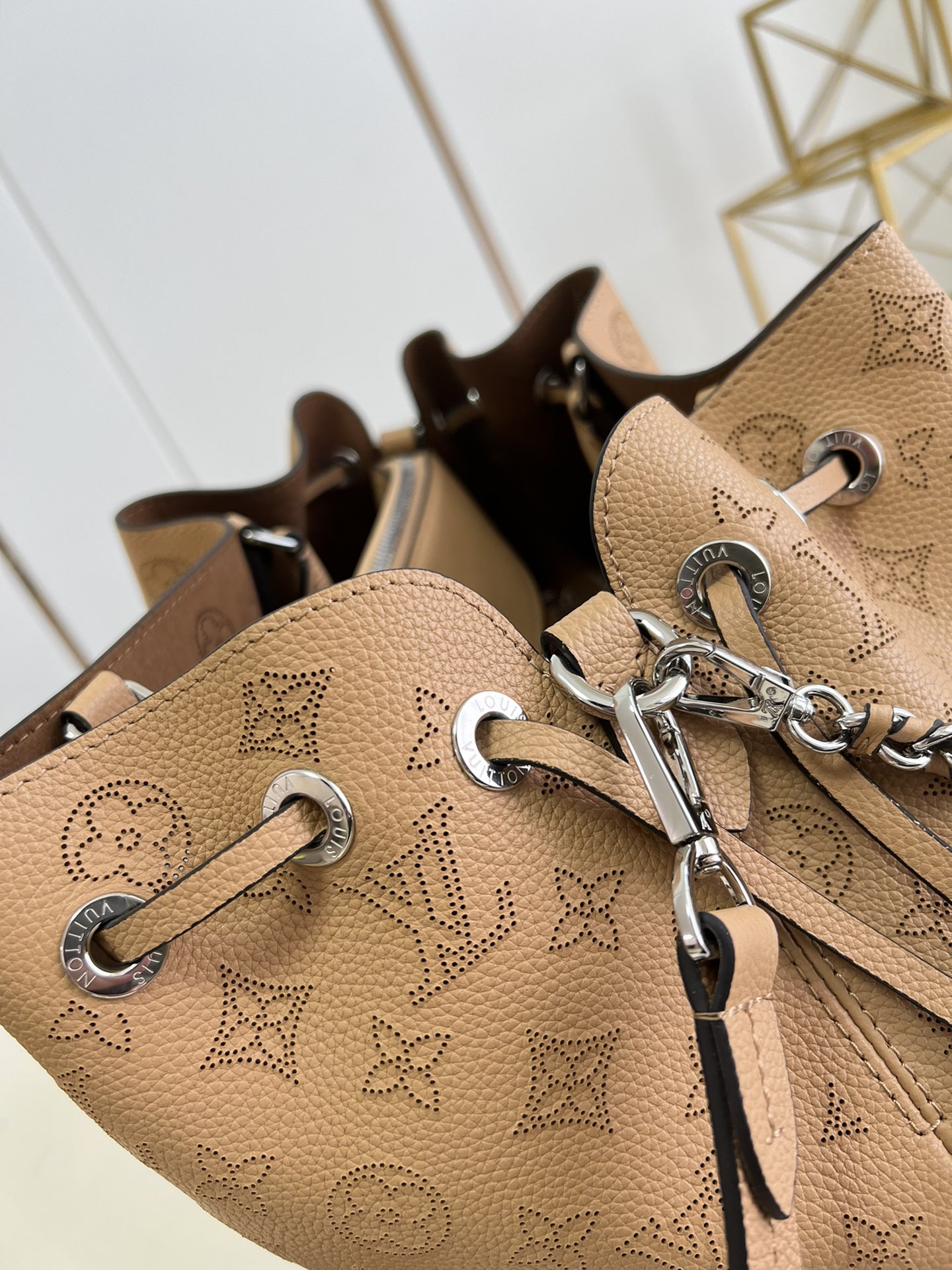 L0vis Vvtt0n BELLA TOTE 32CM 001