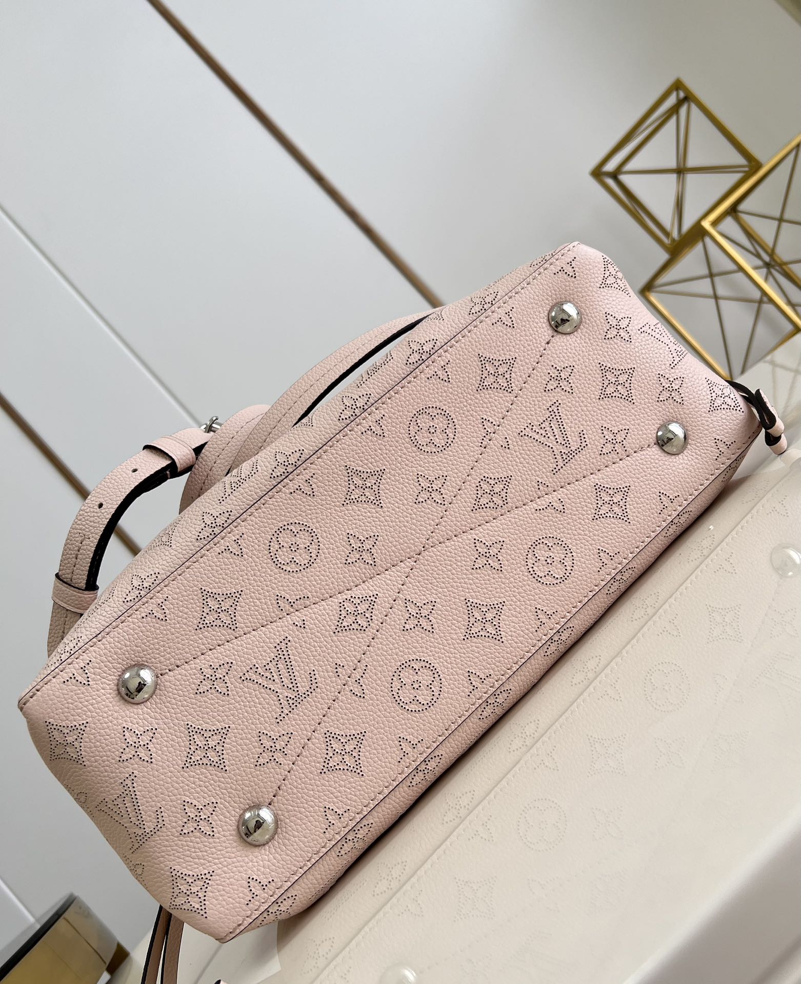 L0vis Vvtt0n BELLA TOTE 32CM 002