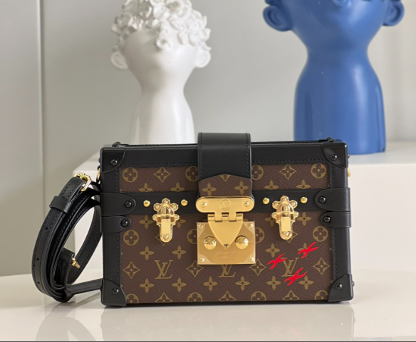 L0vis Vvtt0n Box Bag M44199