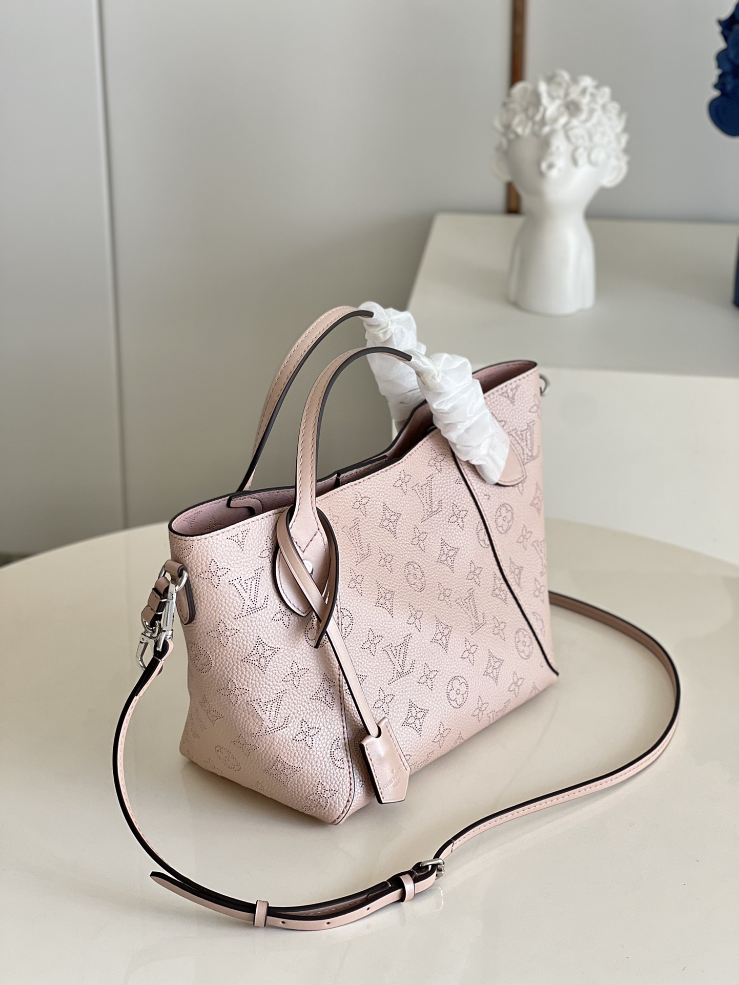 L0vis Vvtt0n Hina PM Mahina Leather Pink M54353