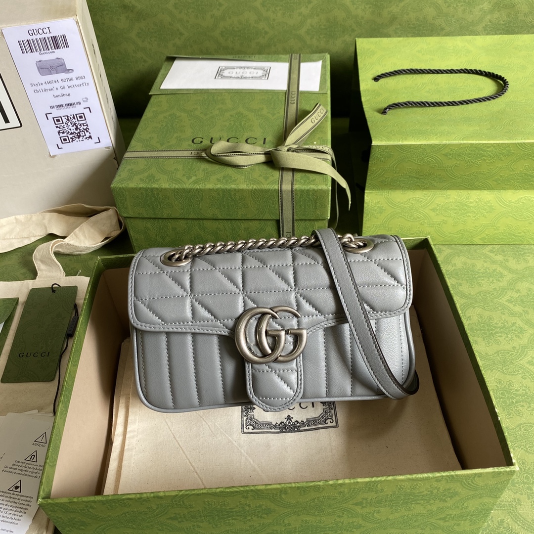 Gvc*1 Marmont Handbag 22cm