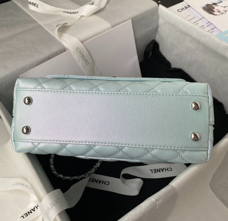 Ch**el Coco Handle Bag 92990 23cm