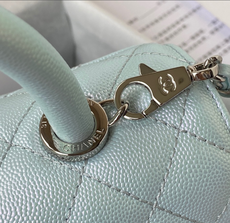 Ch**el Coco Handle Bag 92990 23cm