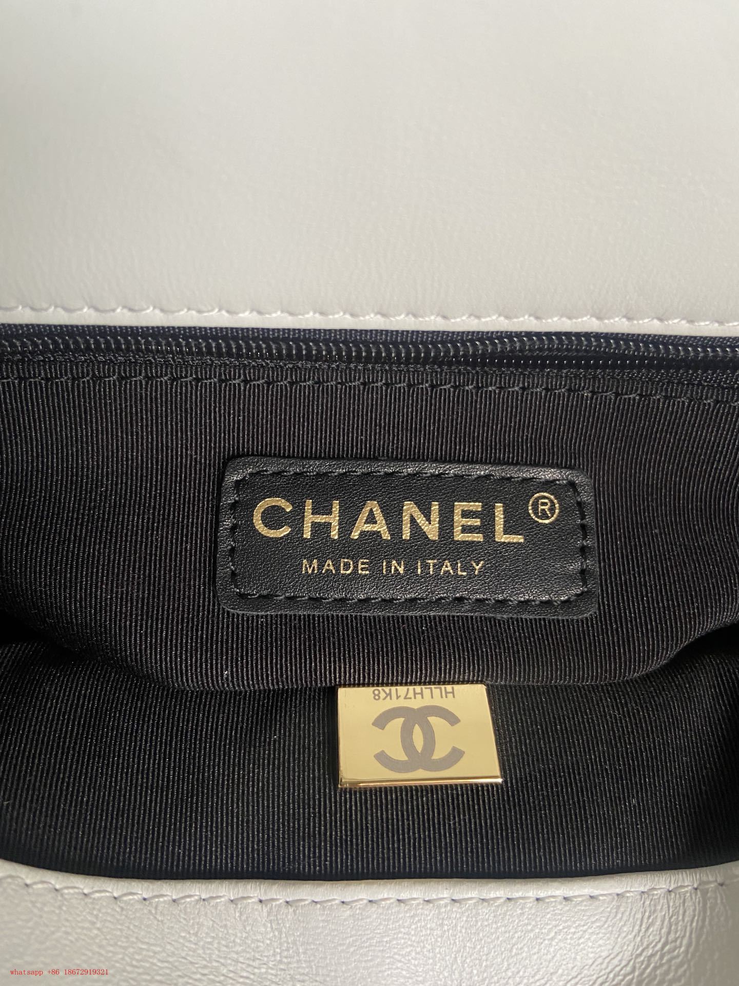 Ch**el Flap Bag AS2496 22cm