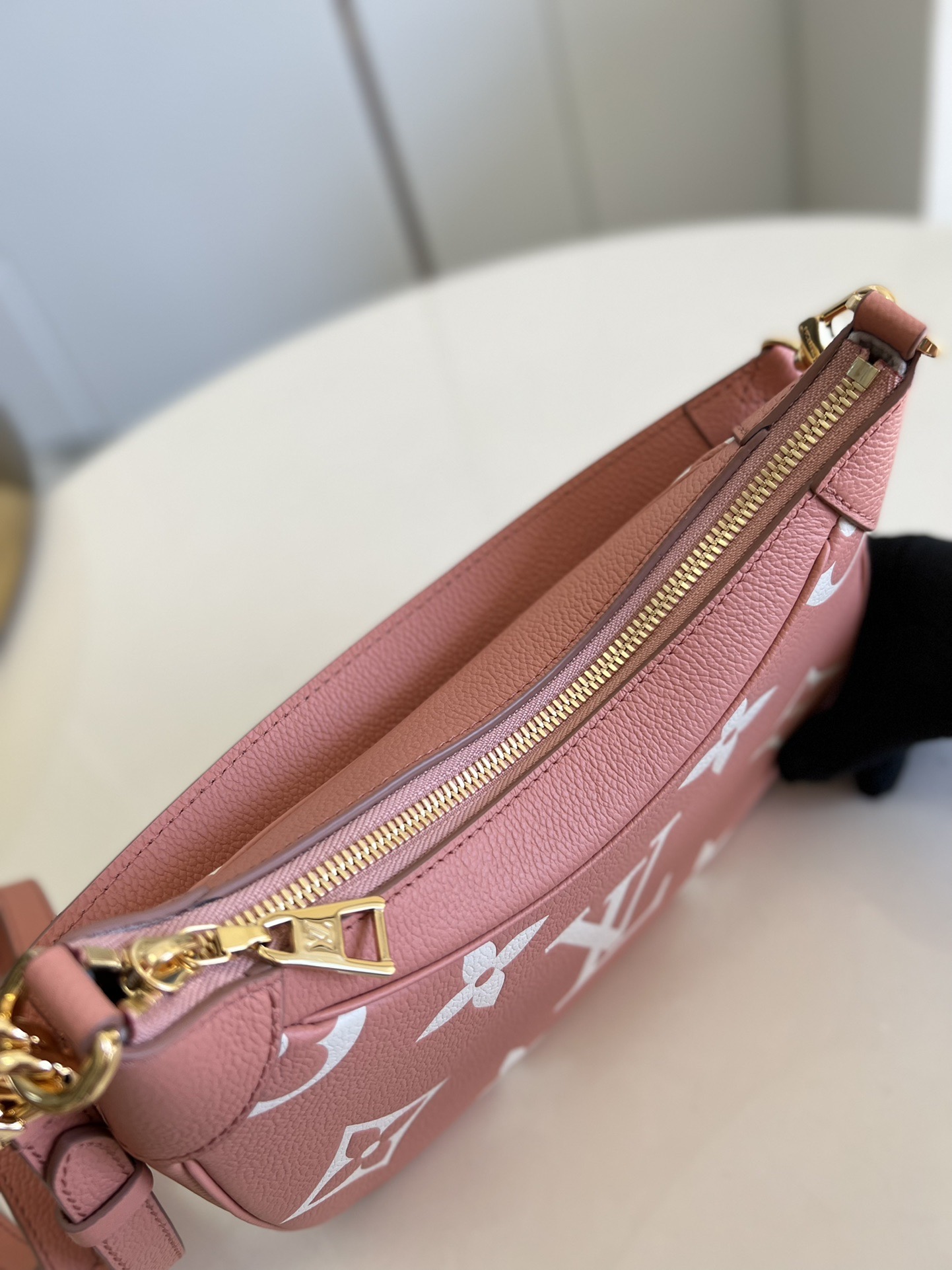 L0vis Vvtt0n Bagatelle Bag With Pink M46091