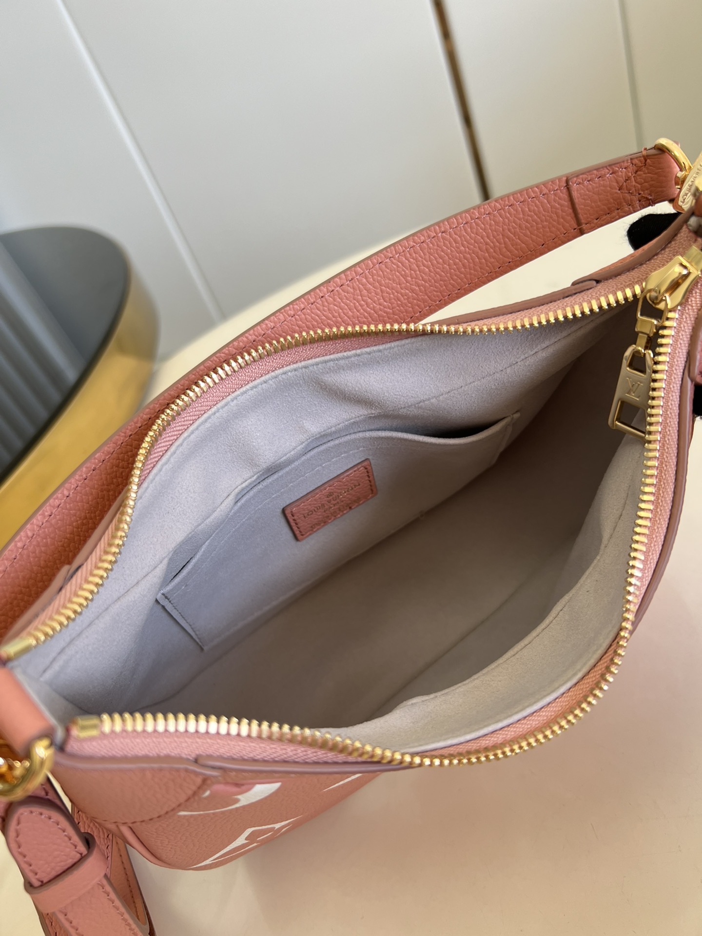 L0vis Vvtt0n Bagatelle Bag With Pink M46091