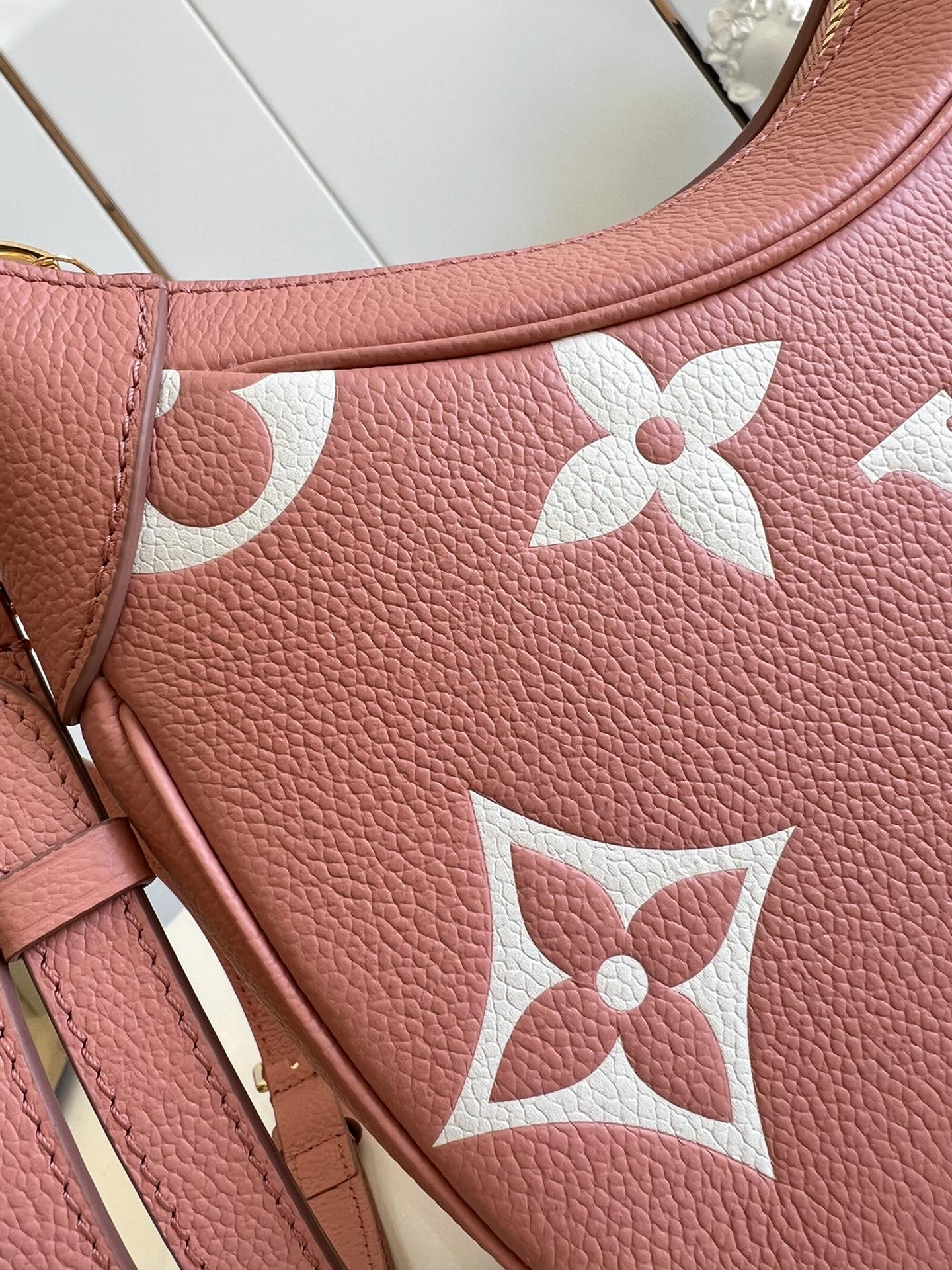 L0vis Vvtt0n Bagatelle Bag With Pink M46091