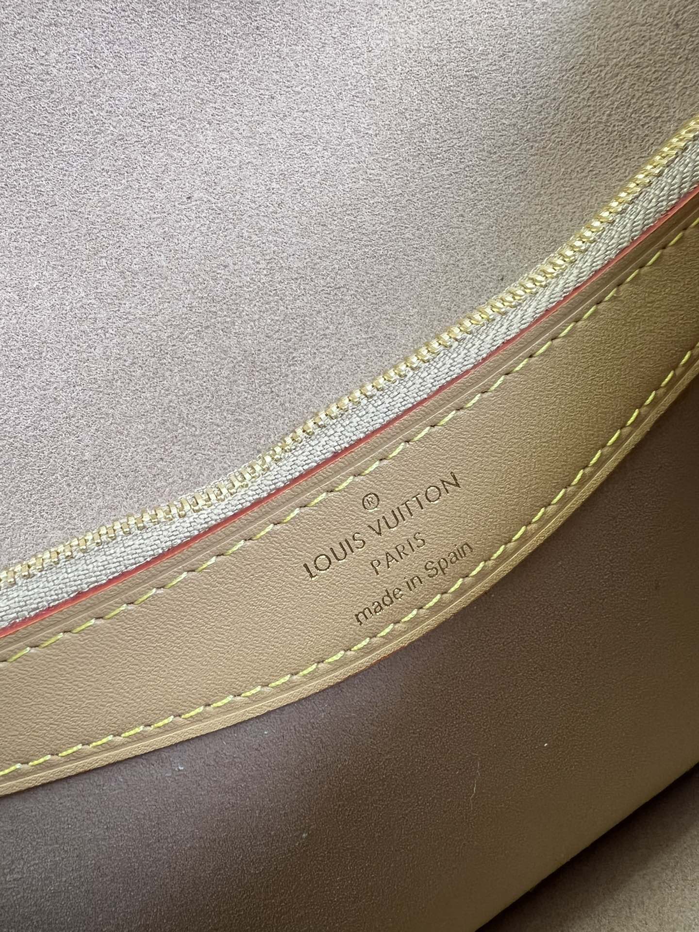 L0vis Vvtt0n Diane Bag M46317