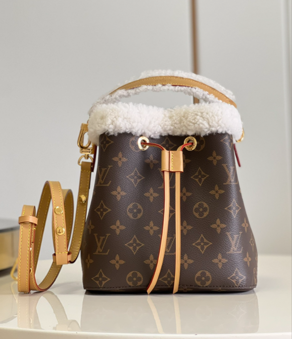 L0vis Vvtt0n Neonoe Bag M46319