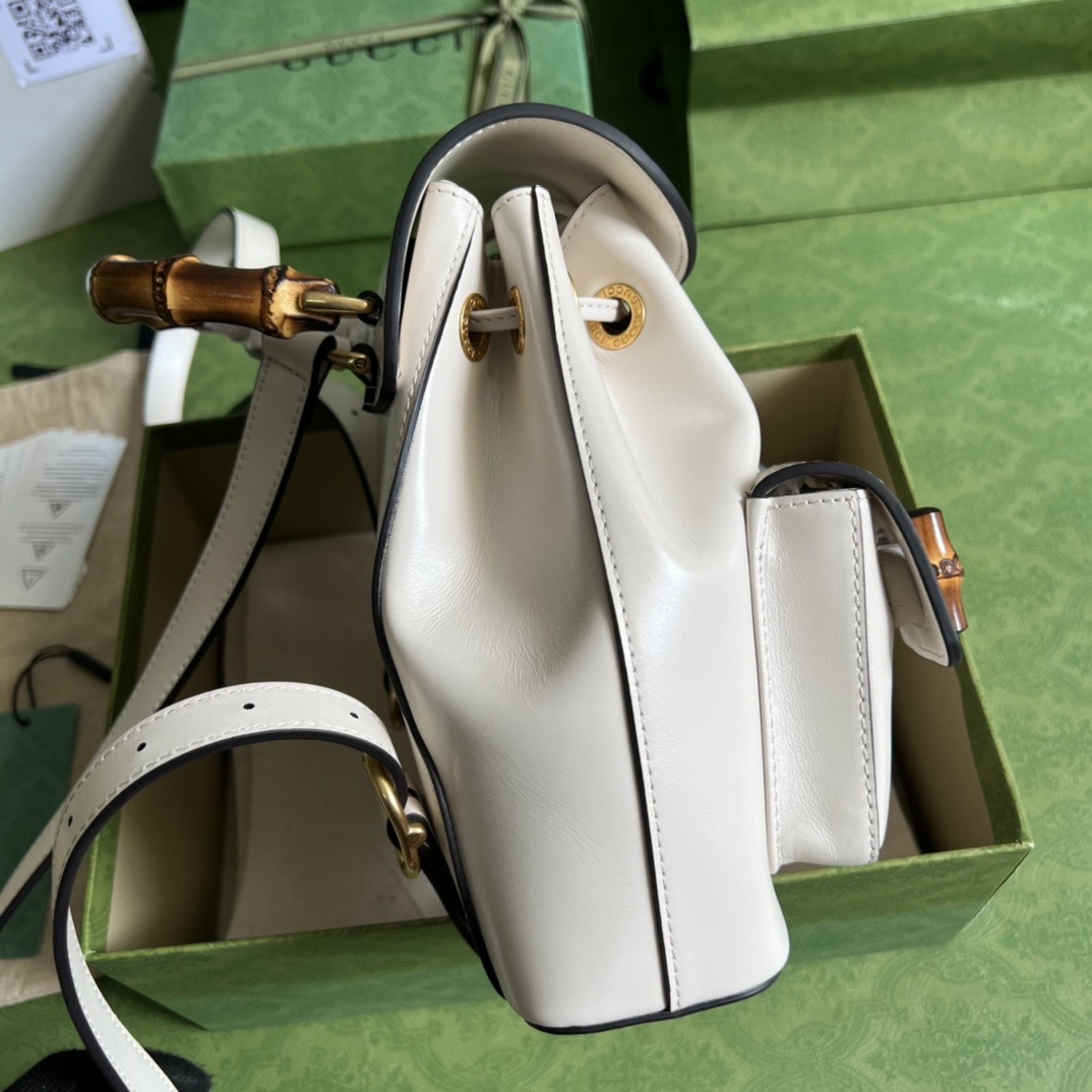Gvc*1 Bamboo Small Backpack White 702101