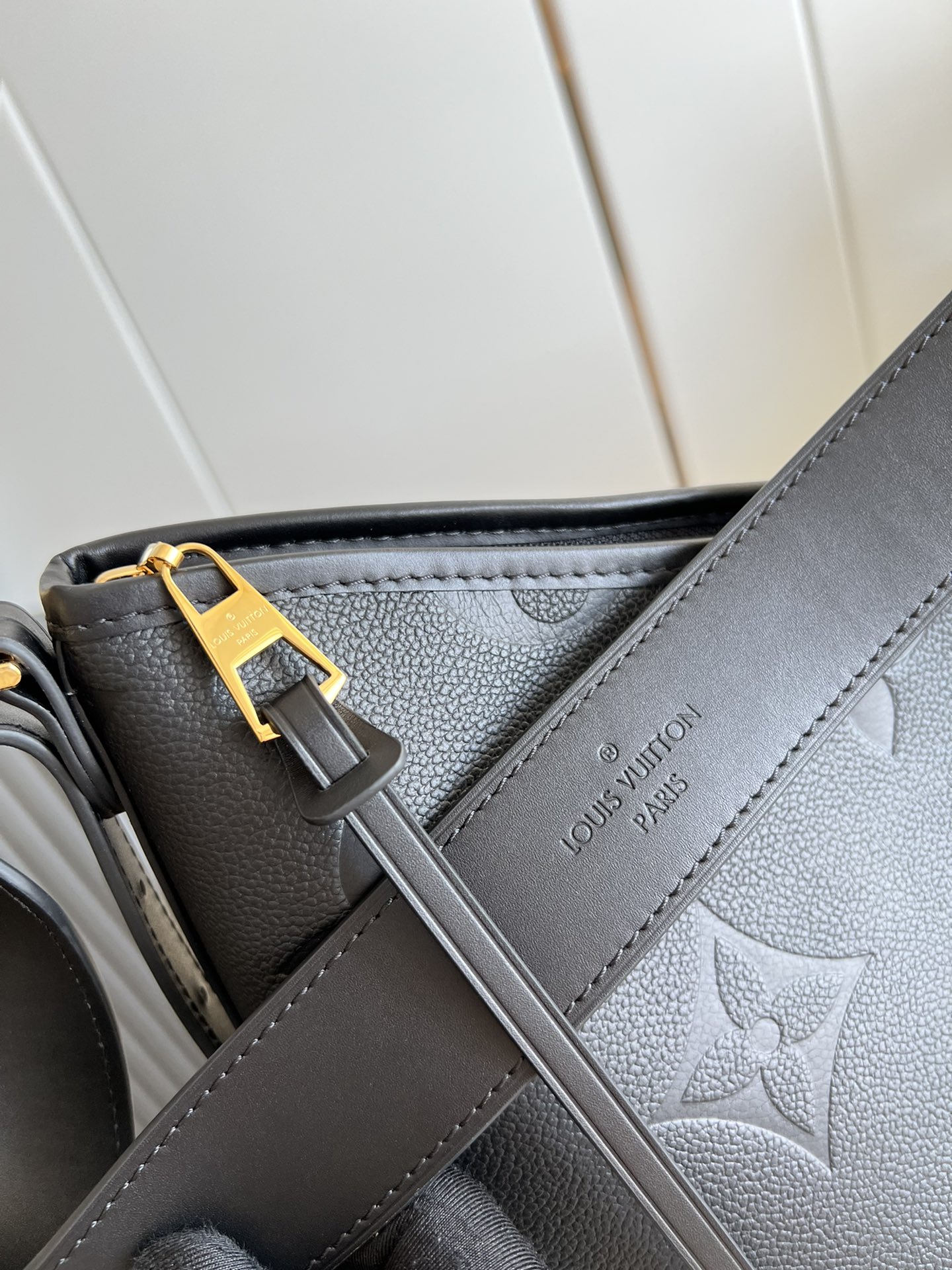 L0vis Vvtt0n Carryall Bag M46289