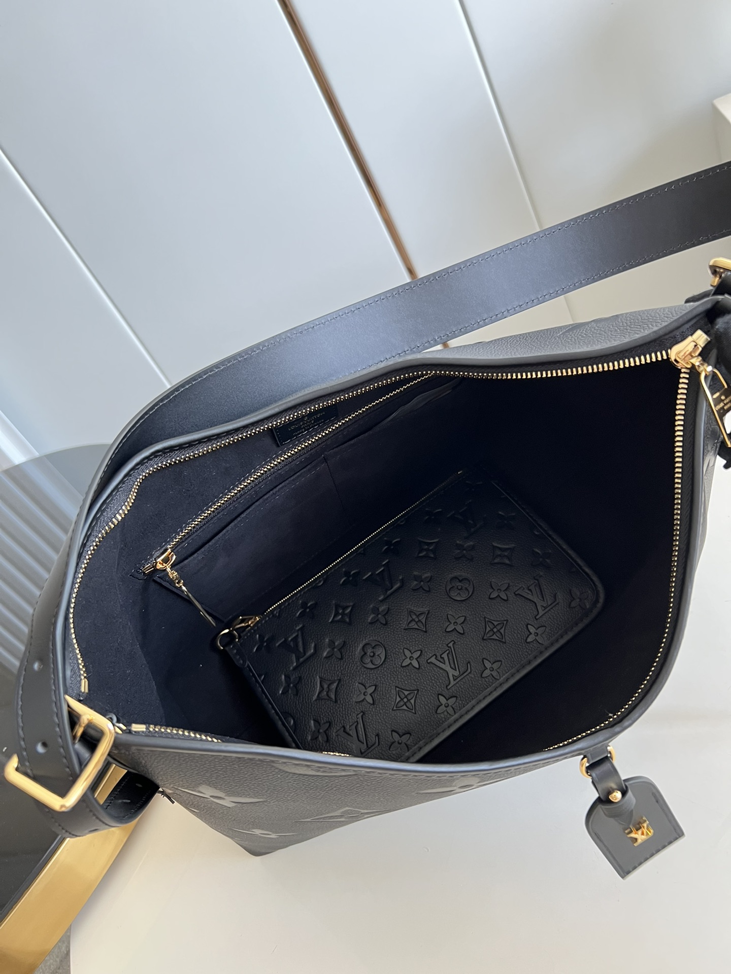 L0vis Vvtt0n Carryall Bag M46289