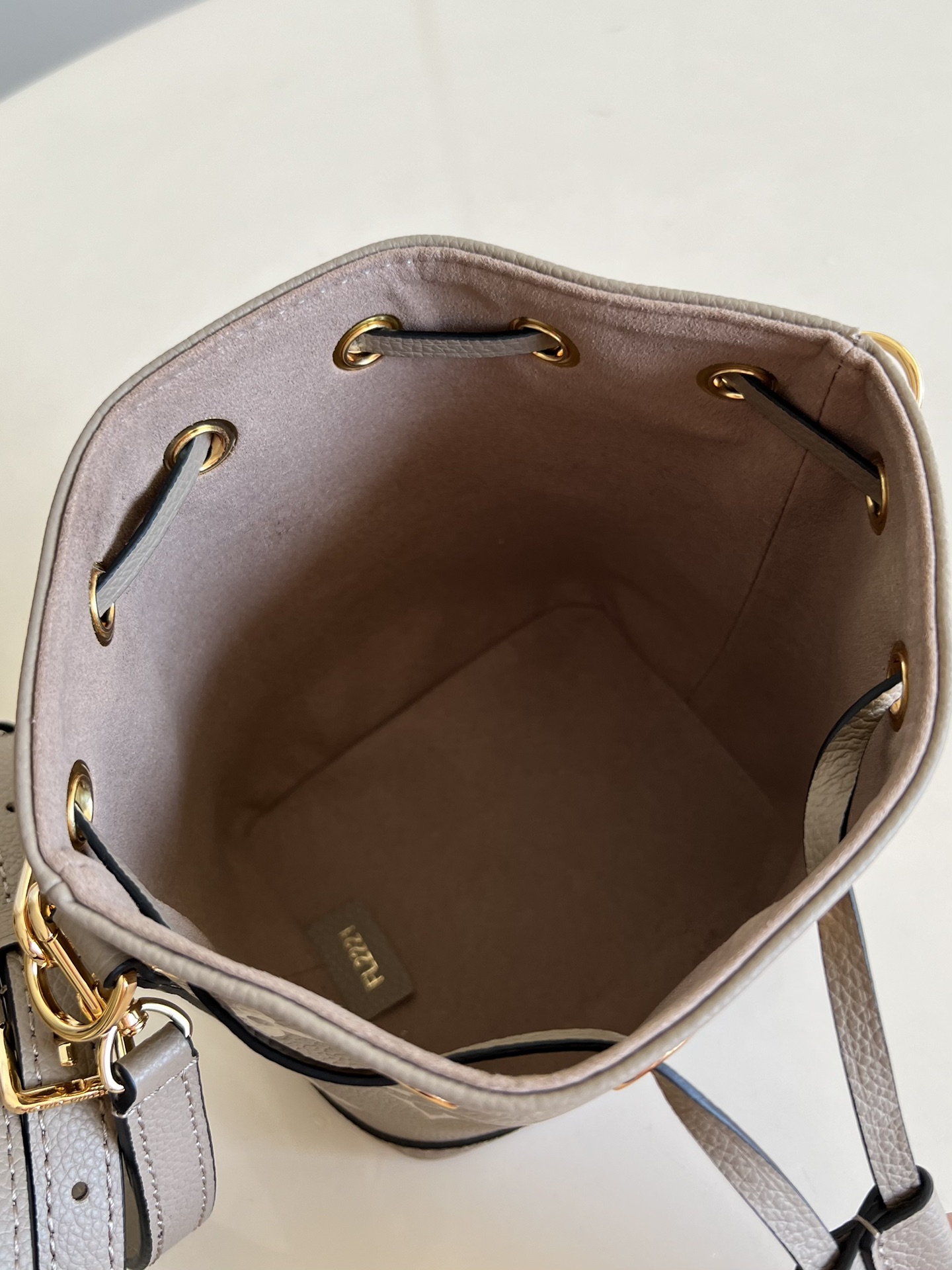 L0vis Vvtt0n Nano Neo Bag M46291 02