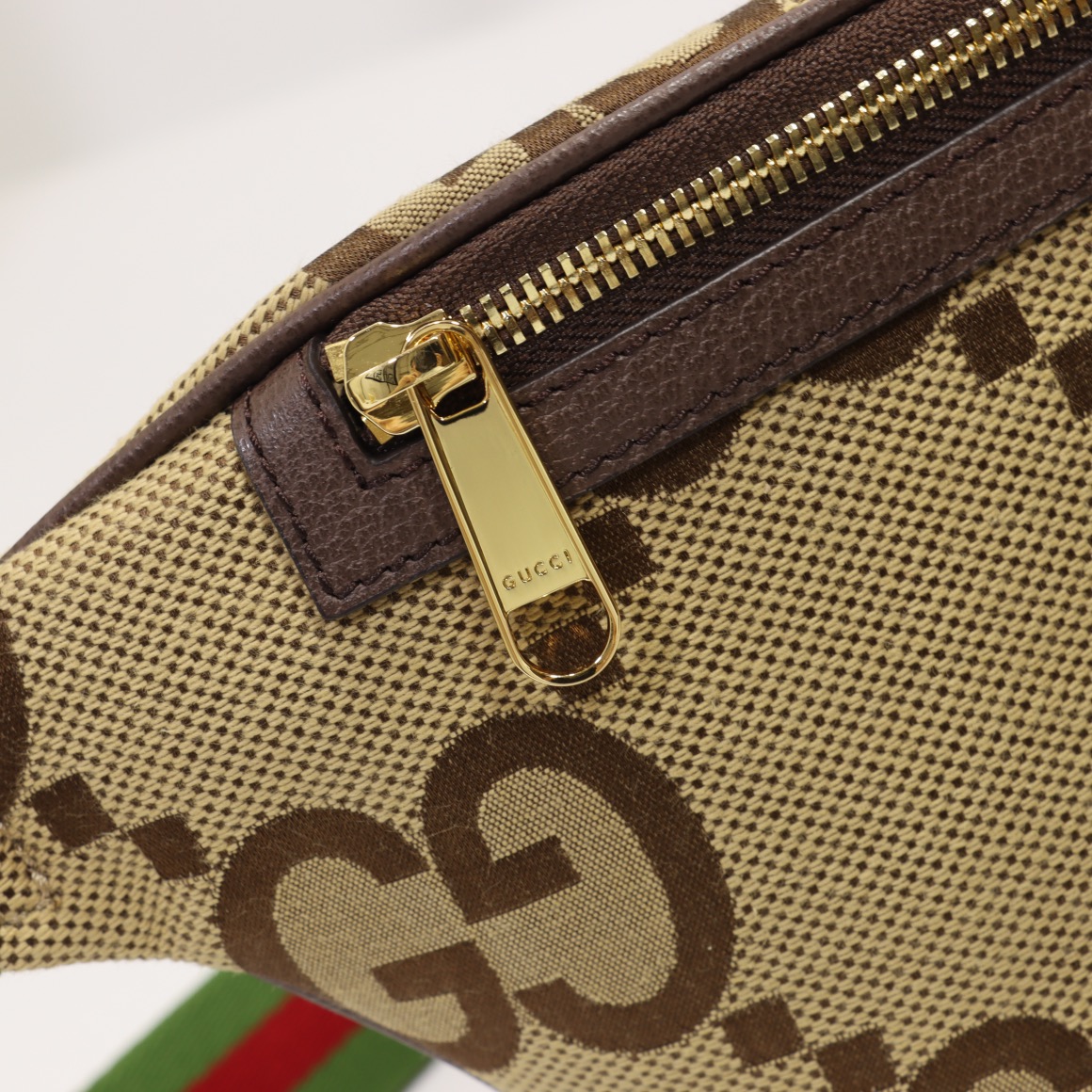 Gvc*1 Belt bag with S*per Double G motif
