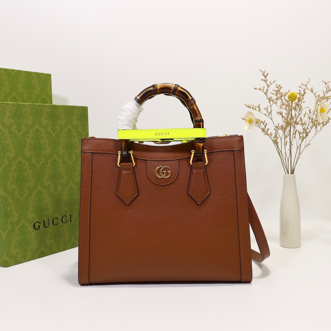Gvc*1 Diana Top Small HandBags 27cm Brown