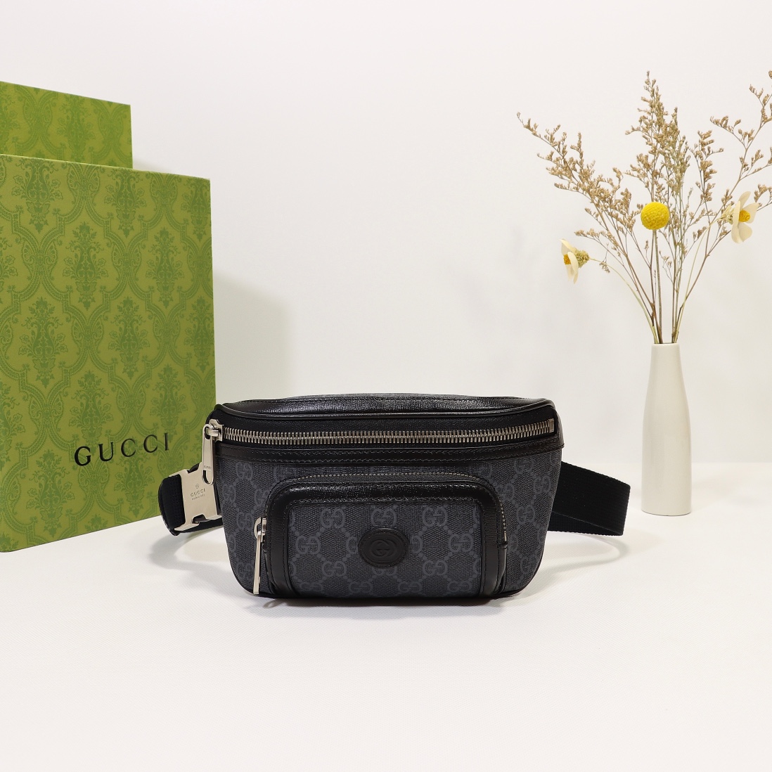 Gvc*1 GG Svp*me Belt Bag Black