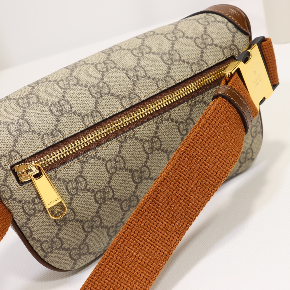 Gvc*1 GG Svp*me Belt Bag