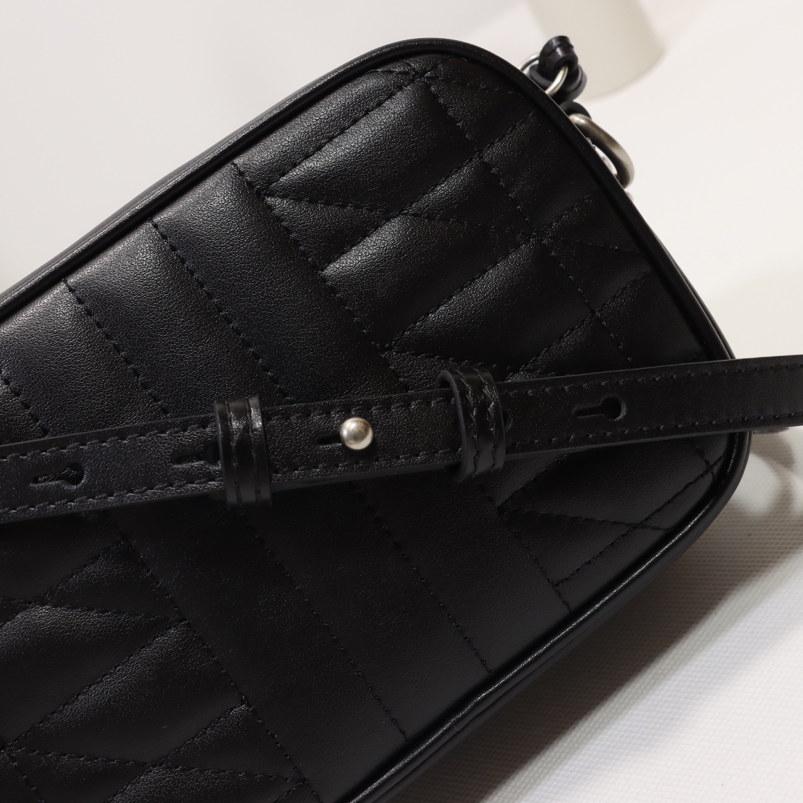 Gvc*1 Marmont Mini Shoulder Bag 18CM