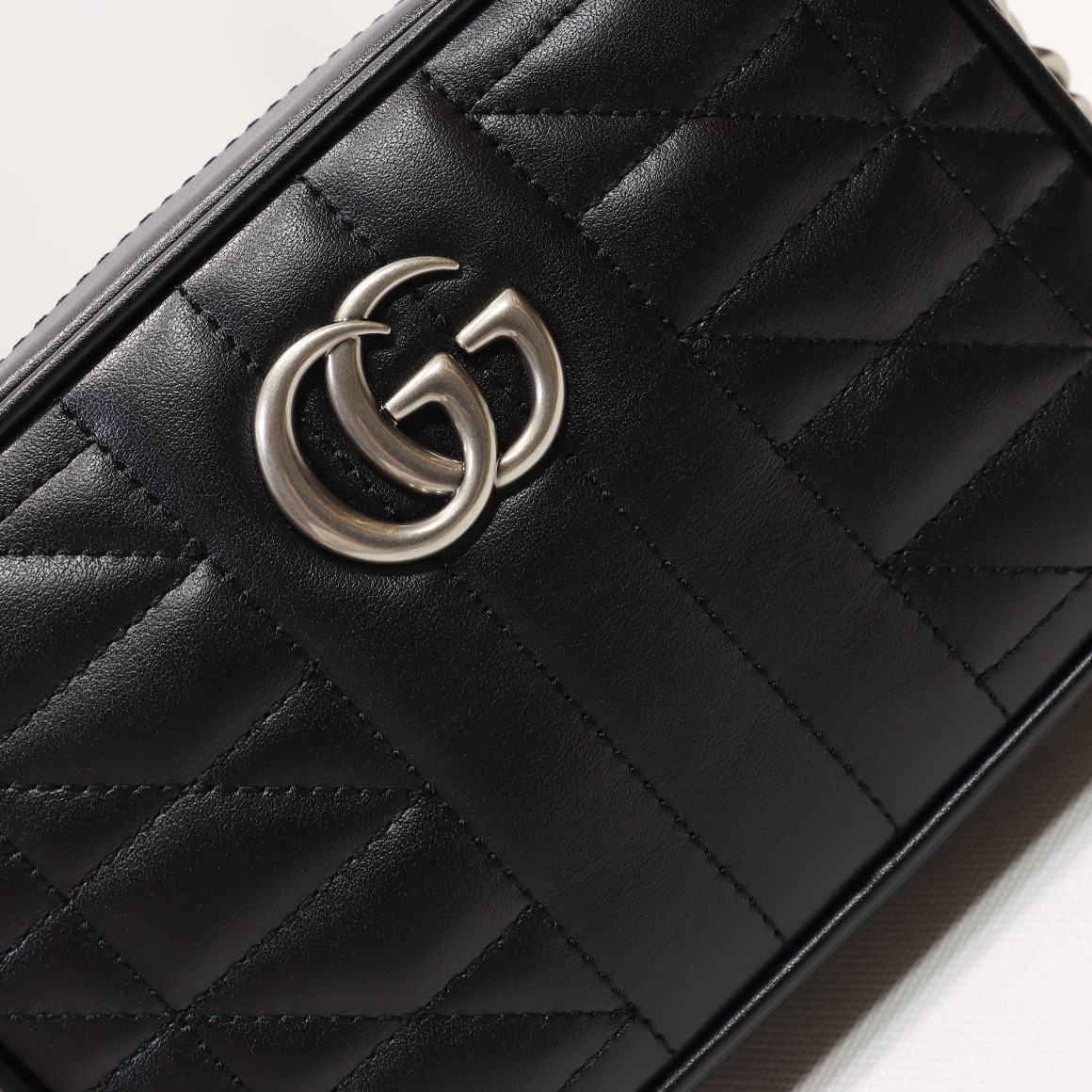 Gvc*1 Marmont Mini Shoulder Bag 18CM