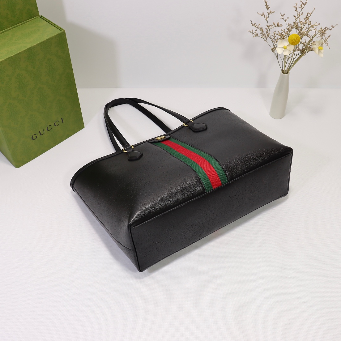 Gvc*1 Ophidia Jumbo GG Medium Tote Bag Black
