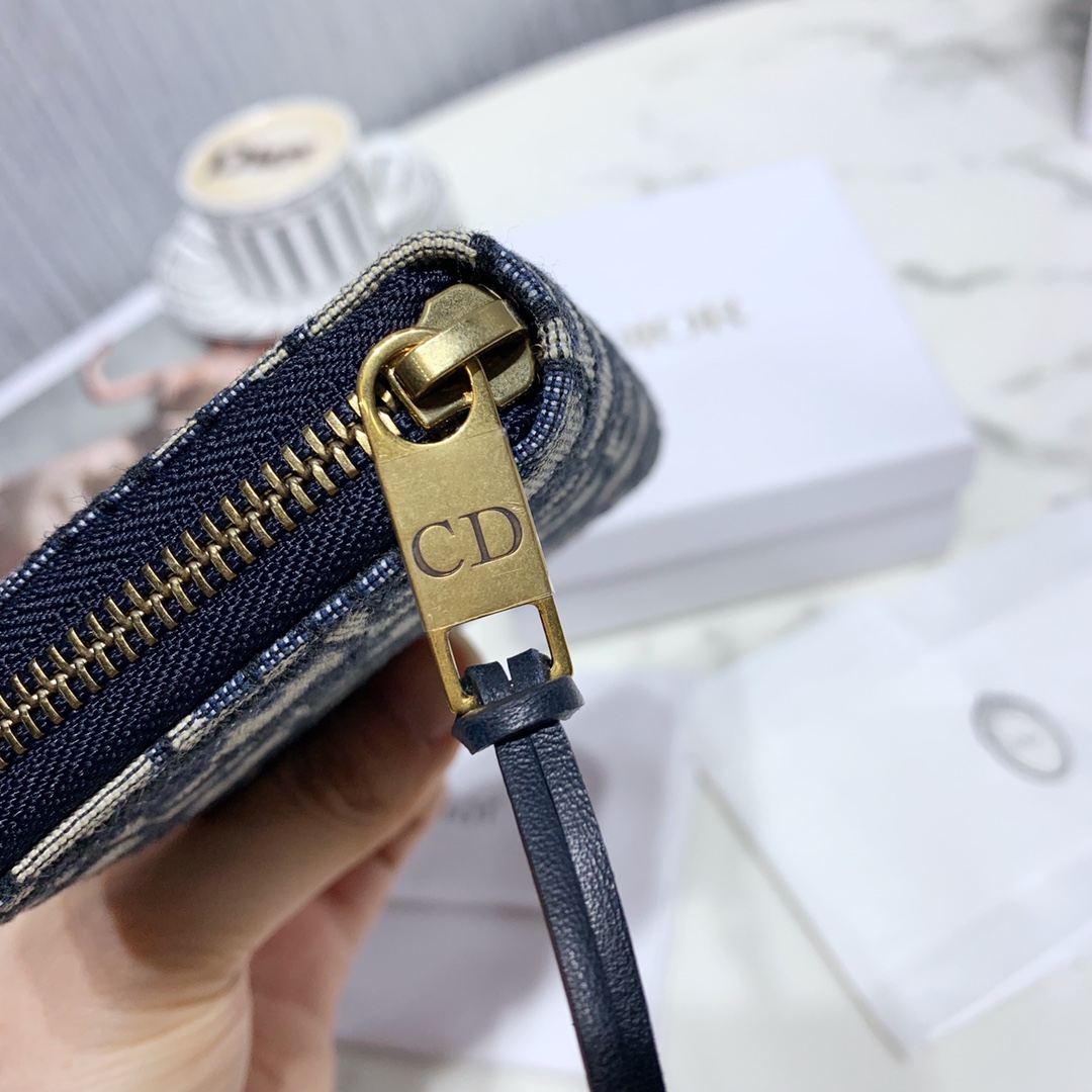 D10r Oblique Wallet