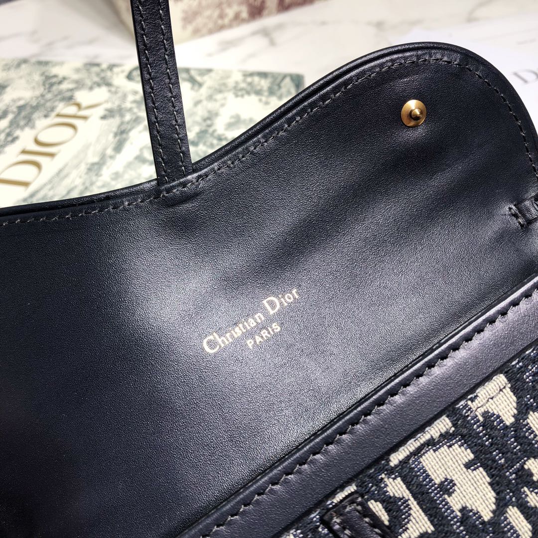 D10r Oblique Chain Wallet